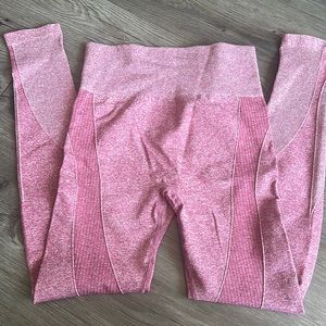 Seamless contour leggings